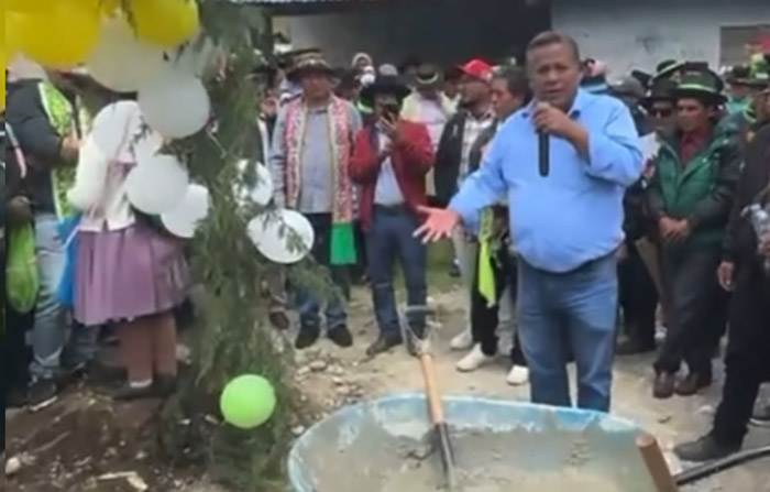 Michael Martínez con plata de todos los andahuaylinos hace campaña política gratis